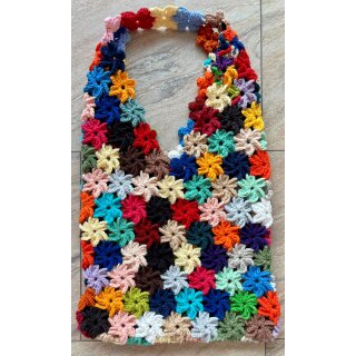 7) Sa 25.04. 14:00 Workshop: Blumenhäkeltasche mit Steffi